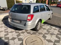 Gebraucht Opel Astra 95 PS (69 kW) 2008 Silber Kombi