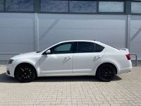 gebraucht Skoda Octavia Lim. 2.0 TSI VRS Nav*Xen*ACC*HiFi*PDC*18