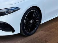 Gebraucht Mercedes A180 AMG 136 PS (100 kW) 2024 Weiß Limousine