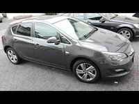 Gebraucht Opel Astra 116 PS (85 kW) 2014 Grau Limousine