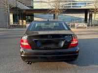 Second-hand Mercedes C180 Elegance 156 CP (114 kW) 2012 Negru Berlinǎ