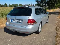 Gebraucht VW Golf VI Comfortline 105 PS (77 kW) 2011 Silber Kleinwagen