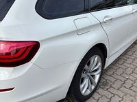 Gebraucht BMW 520 Luxury Line 190 PS (139 kW) 2016 Weiß Kombi