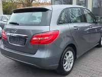 Gebraucht Mercedes B200 156 PS (114 kW) 2012 Grau Kleinwagen