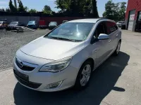 Gebraucht Opel Astra Design Edition 110 PS (80 kW) 2011 Silber Kombi