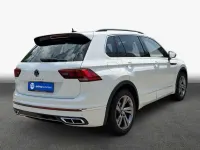 Gebraucht VW Tiguan R-line 150 PS (110 kW) 2023 Weiß SUV