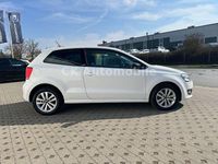 Gebraucht VW Polo Style 105 PS (77 kW) 2011 Weiß Kleinwagen