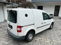 Second-hand VW Caddy 102 CP (75 kW) 2006 Negru Monovolum