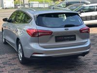 Gebraucht Ford Focus Cool & Connect 120 PS (88 kW) 2020 Silber Limousine