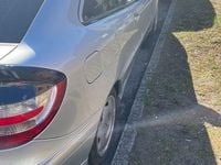 Gebraucht Mercedes C180 156 PS (114 kW) 2008 Silber Limousine