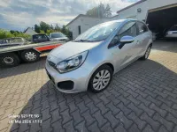 Gebraucht Kia Rio Edition 7 109 PS (80 kW) 2013 Brilliantsilber met. Kleinwagen