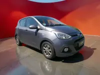 Gebraucht Hyundai i10 Edition 67 PS (49 kW) 2014 Grau Kleinwagen