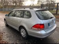 Gebraucht VW Golf VI 105 PS (77 kW) 2009 Silber Kleinwagen