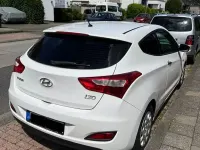 Gebraucht Hyundai i30 Classic 99 PS (72 kW) 2012 Weiß Limousine
