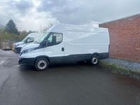 Gebraucht Iveco Daily 136 PS (100 kW) 2022 Weiß Van
