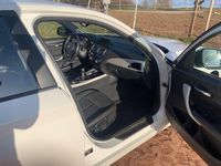 Gebraucht BMW 118 136 PS (100 kW) 2016 Weiß Kleinwagen