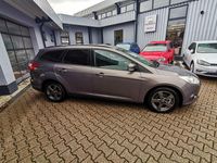 Gebraucht Ford Focus Trend 116 PS (85 kW) 2011 Brisbane braun (met.) Limousine