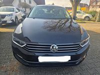 Gebraucht VW Passat 120 PS (88 kW) 2019 Schwarz Limousine