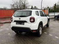 Gebraucht Dacia Duster Comfort 114 PS (83 kW) 2018 Gletscherweiss SUV
