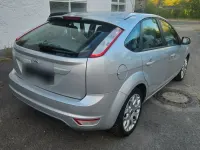 Gebraucht Ford Focus 116 PS (85 kW) 2009 Silber Kleinwagen