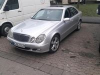 Gebraucht Mercedes E220 150 PS (110 kW) 2006 Andere farben Limousine