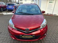 Gebraucht Toyota Yaris Executive 99 PS (72 kW) 2012 Rot Kleinwagen
