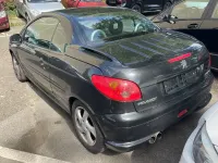 Gebraucht Peugeot 206 CC 109 PS (80 kW) 2006 Schwarz Cabrio