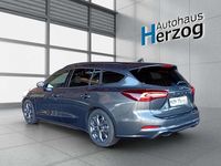 Gebraucht Ford Focus ST-Line X 155 PS (114 kW) 2024 Magnetic metallic Kombi