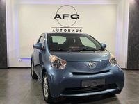 Gebraucht Toyota iQ Basis 68 PS (50 kW) 2011 Blau Kleinwagen