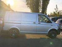 Używany VW Transporter 150 KM (110 kW) 2016 Srebrny Van