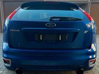Gebraucht Ford Focus ST 225 PS (165 kW) 2007 Blau Limousine
