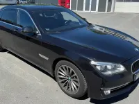 Gebraucht BMW 750 330 PS (242 kW) 2013 Schwarz Limousine