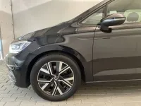 Gebraucht VW Touran Active 122 PS (89 kW) 2023 Schwarz Van / Kleinbus