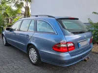 Gebraucht Mercedes E220 Elegance 150 PS (110 kW) 2003 Blau Kombi