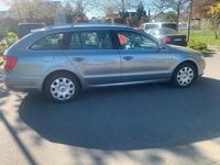 Gebraucht Skoda Superb 140 PS (102 kW) 2010 Grau Kombi
