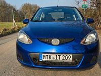 Gebraucht Mazda 2 Inclusive 75 PS (55 kW) 2009 Blau Kleinwagen