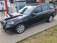 Second-hand Mercedes E400 333 CP (244 kW) 2013 Negru Break