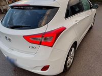 Gebraucht Hyundai i30 Passion 120 PS (88 kW) 2017 Weiß Kleinwagen