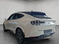 Neu Ford Mustang Mach-E GT 358 kW (487 PS) 2025 Weiß SUV