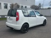 Gebraucht Skoda Roomster Noire 86 PS (63 kW) 2014 Weiß Van / Kleinbus