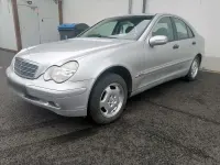 Gebraucht Mercedes C180 130 PS (95 kW) 2001 Silber Limousine