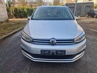 Gebraucht VW Touran Comfortline 150 PS (110 kW) 2023 Silber Van / Kleinbus