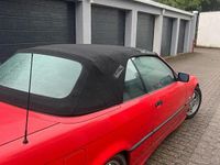 Gebraucht BMW 318 Cabriolet Basis 115 PS (84 kW) 1997 Rot Cabrio