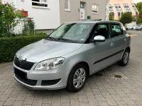 Gebraucht Skoda Fabia 105 PS (77 kW) 2012 Silber Limousine