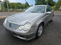 Gebraucht Mercedes C180 140 PS (102 kW) 2003 Silber Coupé