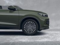 Gebraucht VW Tiguan Elegance 150 PS (110 kW) 2024 Grün SUV