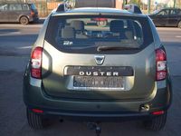 Gebraucht Dacia Duster Lauréate 125 PS (91 kW) 2016 Grau SUV