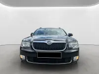 Gebraucht Skoda Superb Exclusive 140 PS (102 kW) 2013 Schwarz Kombi