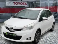 Gebraucht Toyota Yaris Trend 99 PS (72 kW) 2013 Weiss Kleinwagen