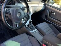 Gebraucht VW Passat 140 PS (102 kW) 2011 Schwarz Coupé